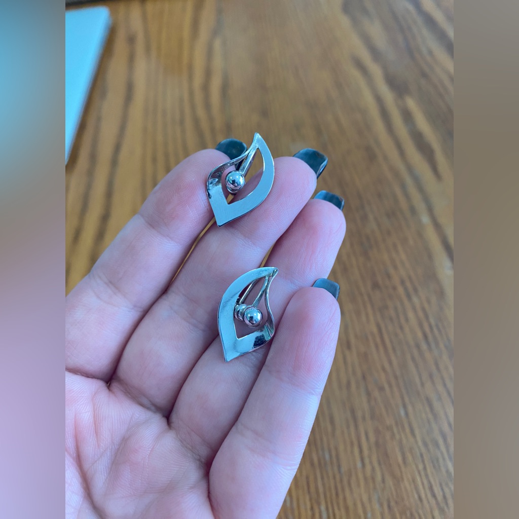 New Vtg Van Dell Sterling Silver Screw Back Earrings 25$